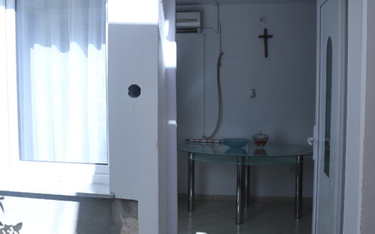Dom w sercu Kaštel Lukšić – 90 m² z tarasem, 4 pokoje i bliskość morza
