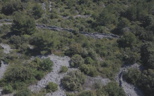 Twój zakątek nad morzem – działka o powierzchni 1.586 m² w spokojnej części Rogoznicy