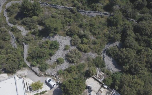 Twój zakątek nad morzem – działka o powierzchni 1.586 m² w spokojnej części Rogoznicy