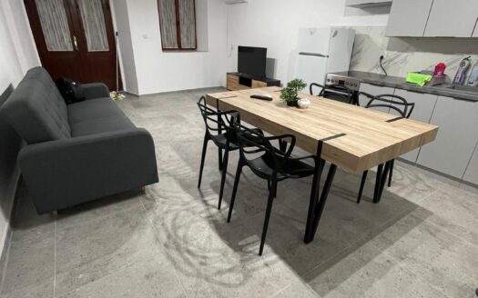 Na sprzedaż dom w Karlobagu – 2. linia brzegowa